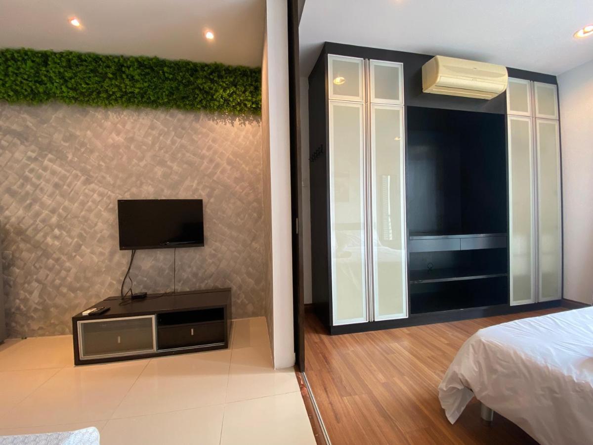Spacious 3R,2R,Studio 5Min Walk To Time Square,Lalaport, Pool,Gym,Wifi Appartement Kuala Lumpur Buitenkant foto