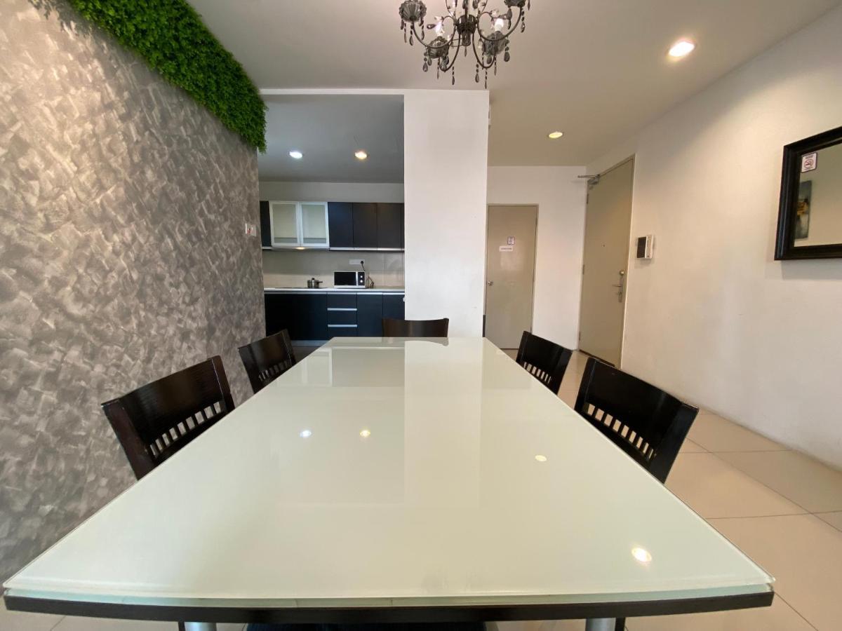 Spacious 3R,2R,Studio 5Min Walk To Time Square,Lalaport, Pool,Gym,Wifi Appartement Kuala Lumpur Buitenkant foto