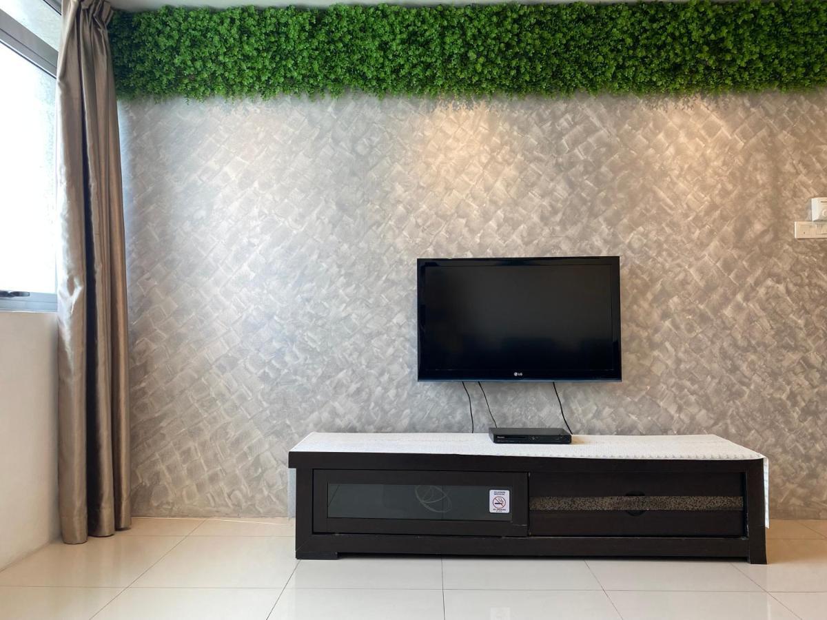 Spacious 3R,2R,Studio 5Min Walk To Time Square,Lalaport, Pool,Gym,Wifi Appartement Kuala Lumpur Buitenkant foto